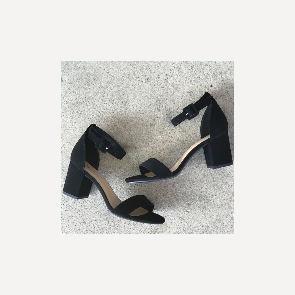 City Classified Black Cake Ankle Strap 2.5” Heel - Picture 6 of 7